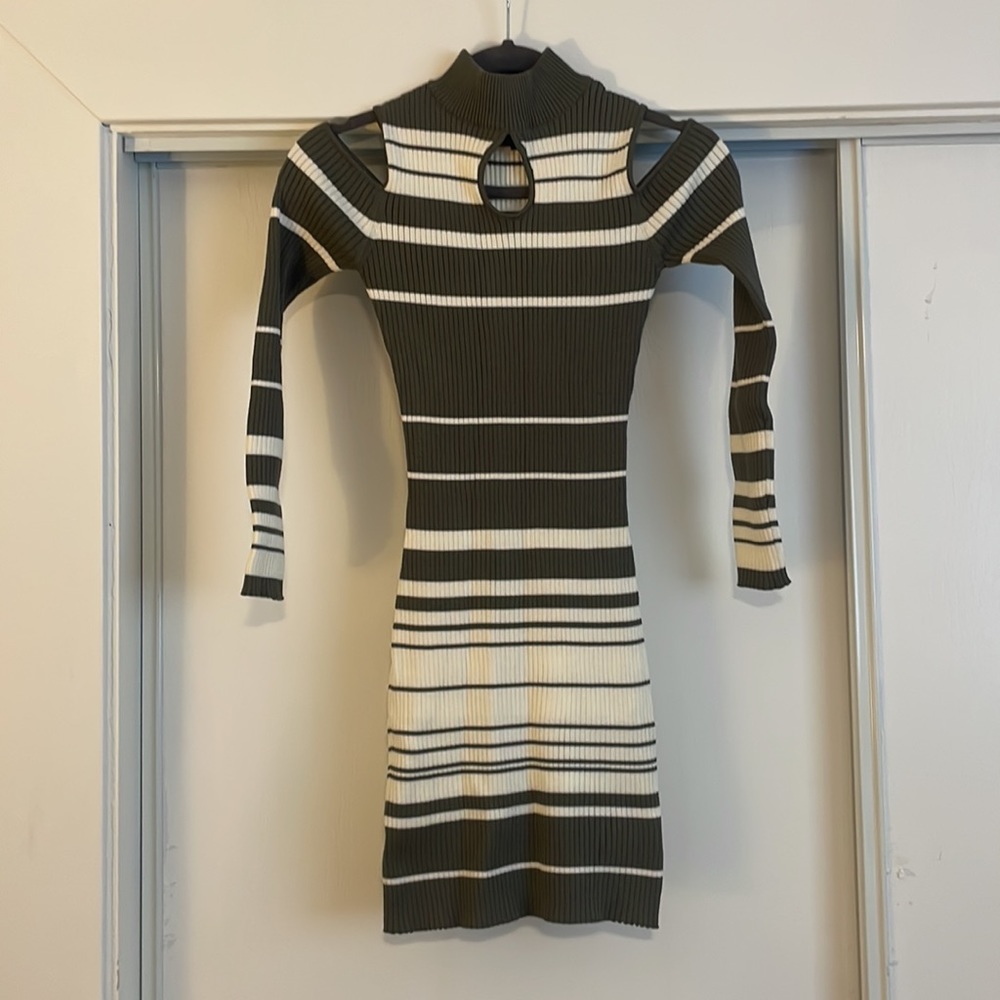 Mock Neck/Turtle Neck | Keyhole Cold-Shoulder | form-fitting dress